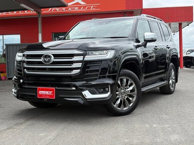 صورة 1 لـ 2025 Toyota LAND CRUISER 300