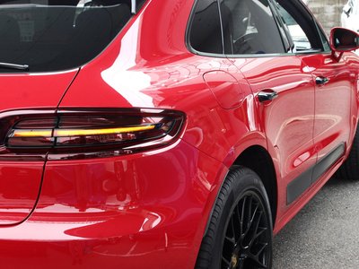 2018 Porsche MACAN thumbnail 76