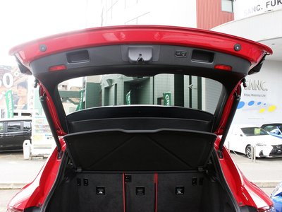 2018 Porsche MACAN thumbnail 62