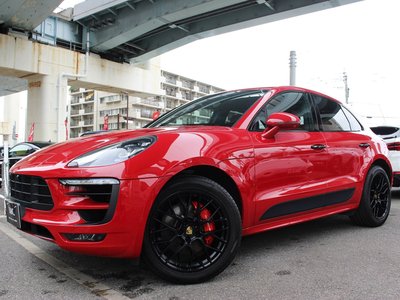 2018 Porsche MACAN thumbnail 30