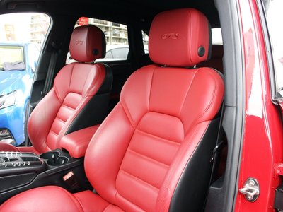 2018 Porsche MACAN photo 6
