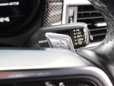 2018 Porsche MACAN thumbnail 37
