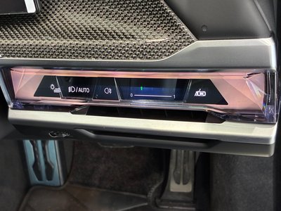 2025 BMW I7 thumbnail 36