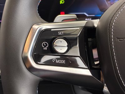 2025 BMW I7 thumbnail 32