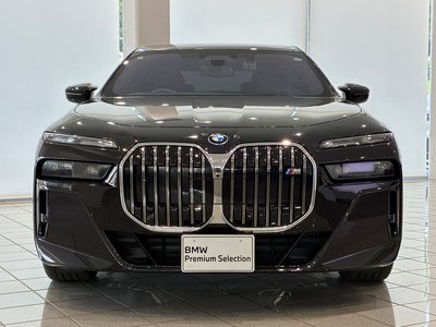 2025 BMW I7 photo 2