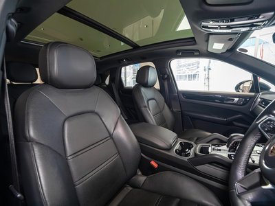 2021 Porsche CAYENNE thumbnail 20