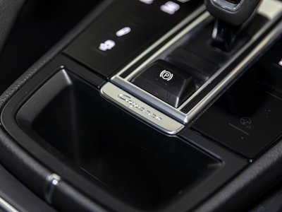 2021 Porsche CAYENNE thumbnail 31