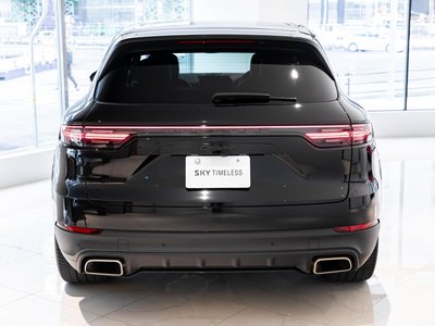 2021 Porsche CAYENNE photo 12