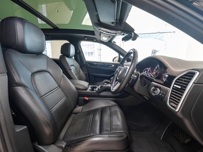 2021 Porsche CAYENNE thumbnail 17