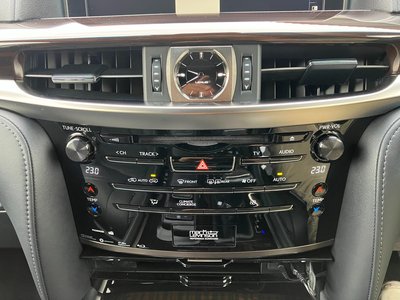 2016 Lexus LX 照片 34