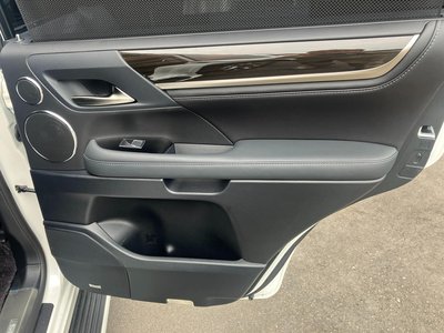 2016 Lexus LX 照片 22