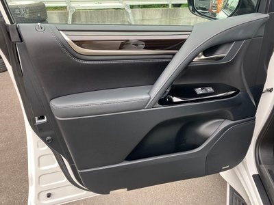 2016 Lexus LX 照片 30