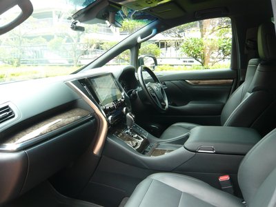 صورة 13 لـ 2021 Toyota ALPHARD