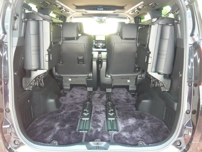 صورة 42 لـ 2021 Toyota ALPHARD