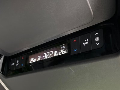 صورة 31 لـ 2024 Toyota ALPHARD