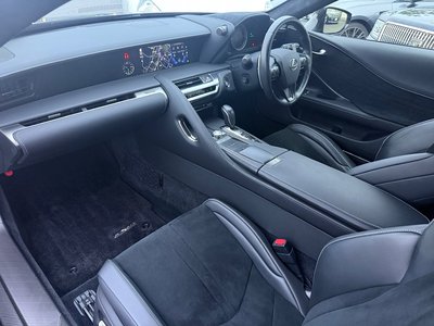 2017 Lexus LC thumbnail 29