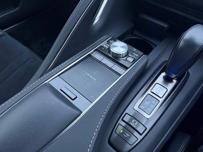 2017 Lexus LC thumbnail 48
