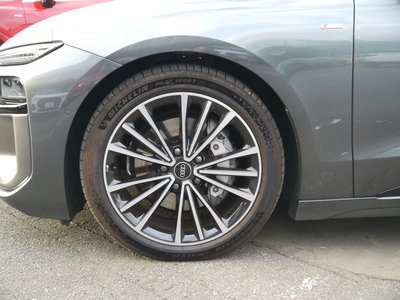 صورة 8 لـ 2025 AUDI A6 SPORTBACK E-TRON
