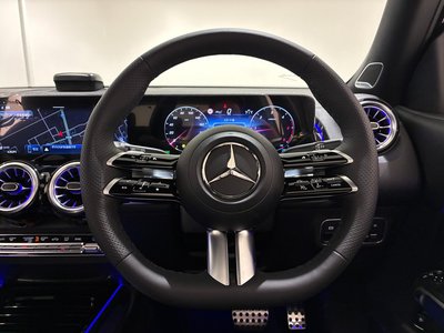 2026 Mercedes-BENZ GLB photo 16