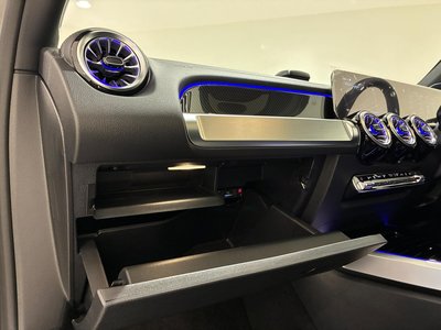 2026 Mercedes-BENZ GLB thumbnail 17