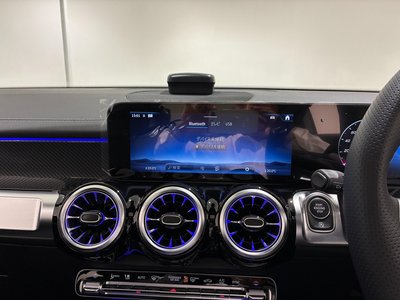 2026 Mercedes-BENZ GLB photo 13