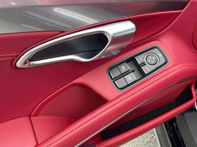 صورة مصغرة 21 لـ 2026 Porsche 718