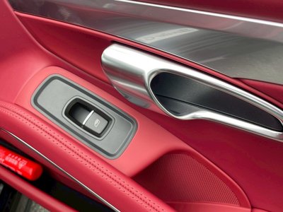 صورة مصغرة 24 لـ 2026 Porsche 718