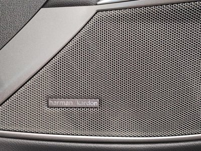 2025 BMW 3 SERIES thumbnail 43