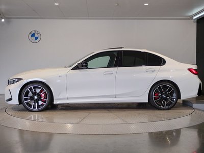 2025 BMW 3 SERIES photo 6