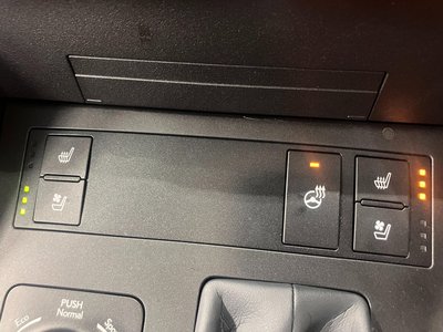 2025 Lexus IS 缩略图 32