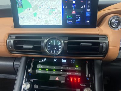 2025 Lexus IS 缩略图 31