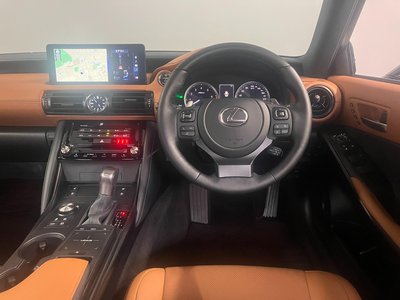 2025 Lexus IS 缩略图 14