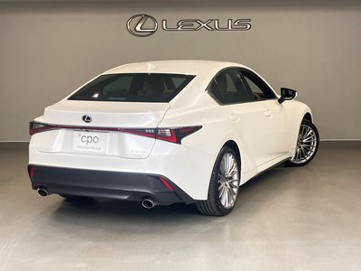 2025 Lexus IS 缩略图 8