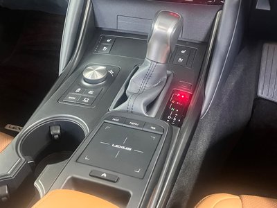 2025 Lexus IS 缩略图 15