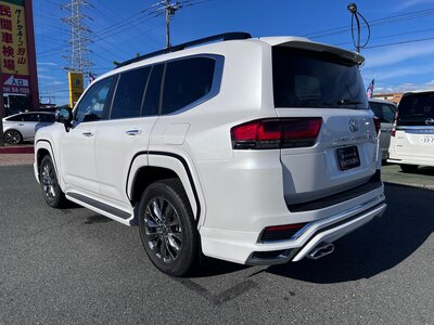 2023 Toyota LAND CRUISER 300 — фото 16