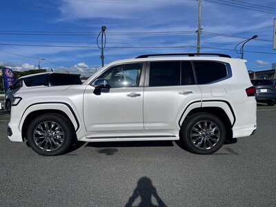 2023 Toyota LAND CRUISER 300 — фото 18