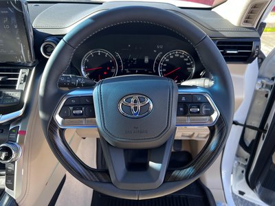 2023 Toyota LAND CRUISER 300 — фото 27