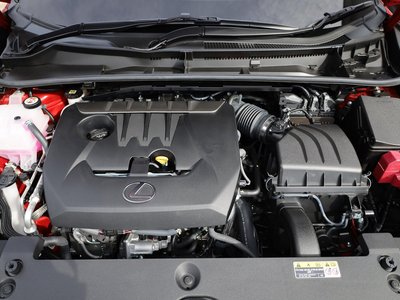 2025 Lexus LBX — миниатюра 24