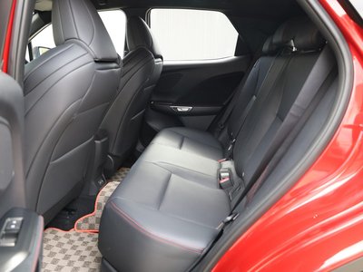 2025 Lexus LBX — миниатюра 13