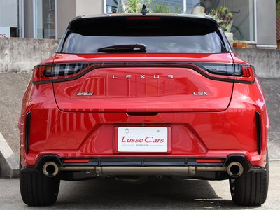 2025 Lexus LBX — миниатюра 5