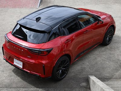 2025 Lexus LBX — миниатюра 29