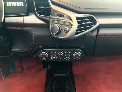 2013 Ferrari 458 SPIDER — миниатюра 19
