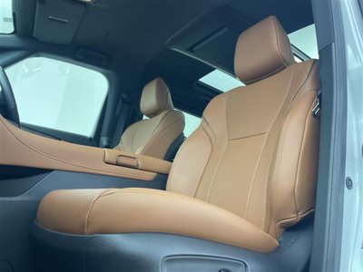 صورة 31 لـ 2025 Toyota VELLFIRE