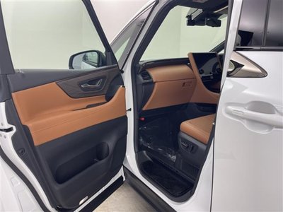 صورة 39 لـ 2025 Toyota VELLFIRE