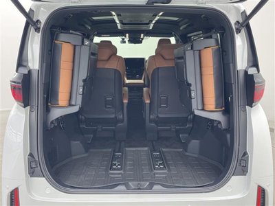 صورة 40 لـ 2025 Toyota VELLFIRE