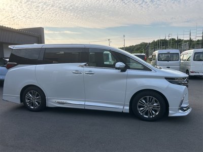 صورة 4 لـ 2025 Toyota ALPHARD
