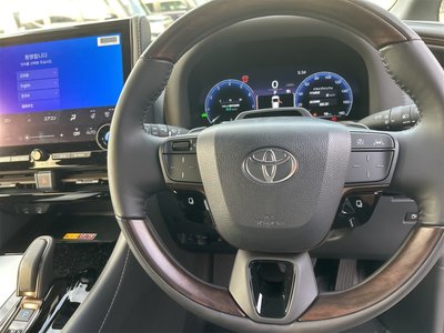 صورة 35 لـ 2025 Toyota ALPHARD