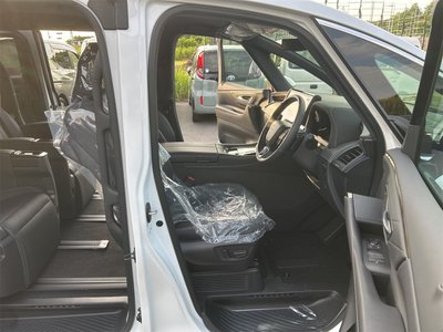 صورة 14 لـ 2025 Toyota ALPHARD