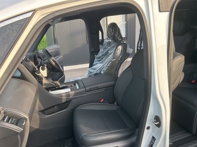 صورة 24 لـ 2025 Toyota ALPHARD