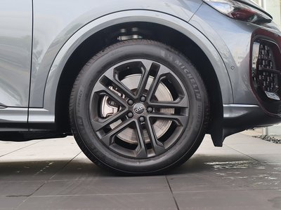 2025 AUDI Q5 photo 15